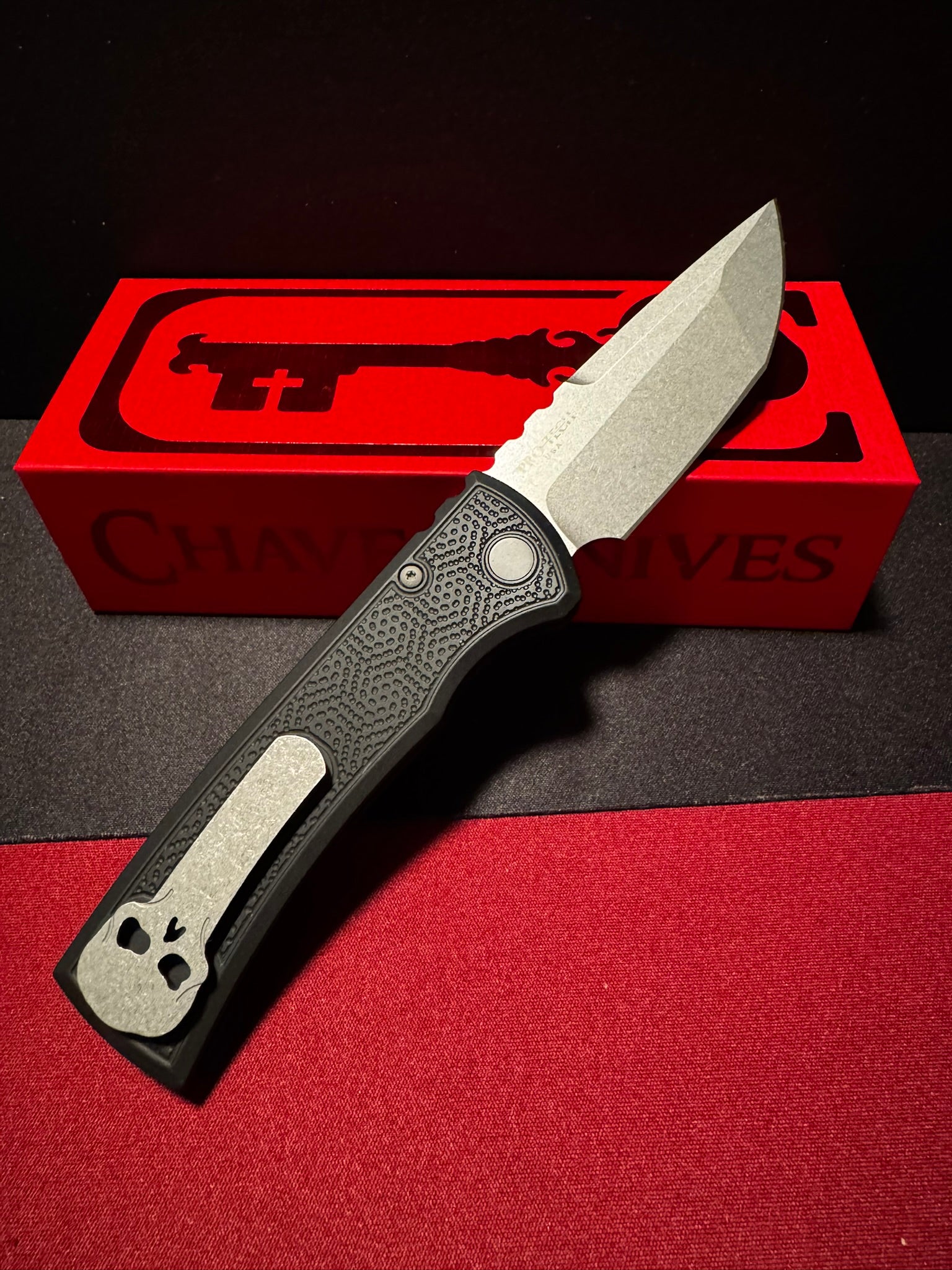 Chaves Knives Redencion 229 Automatic Knife - Black Spiral Stipple Handle