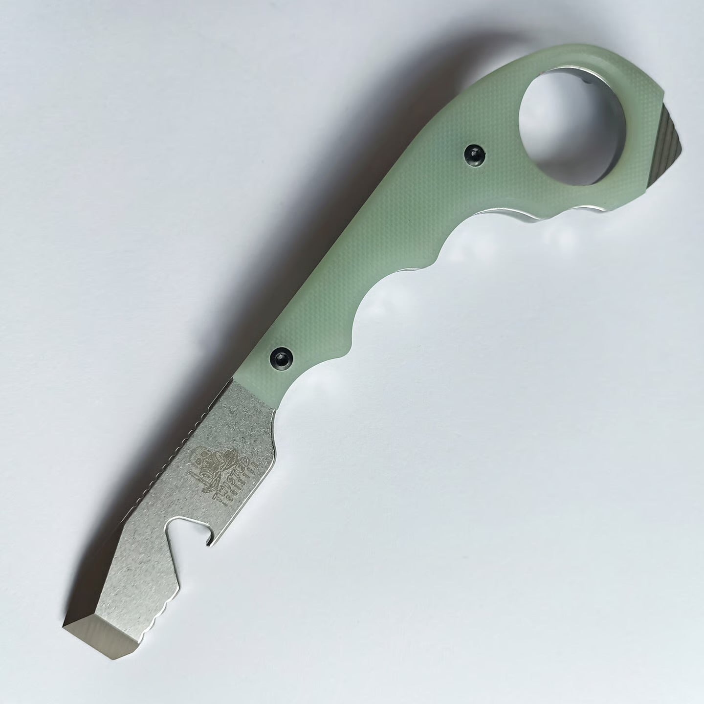 Twisted Assisted BAR-KEEP Pry Bar