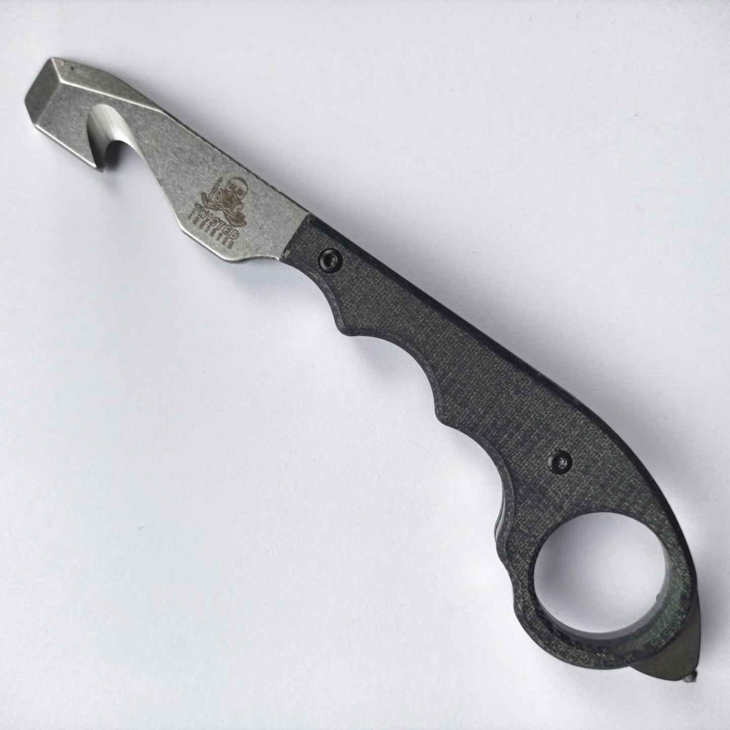 Twisted Assisted KEEP-SAFE Pry Bar