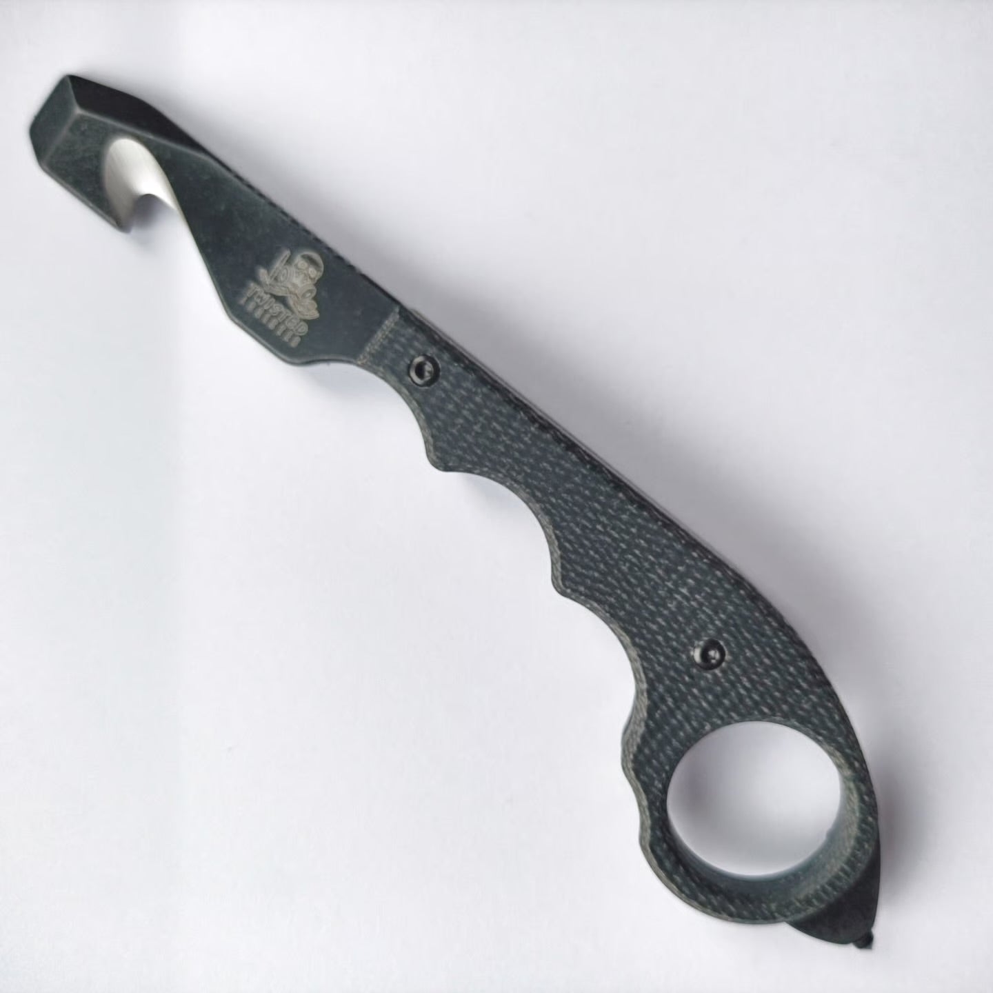 Twisted Assisted KEEP-SAFE Pry Bar